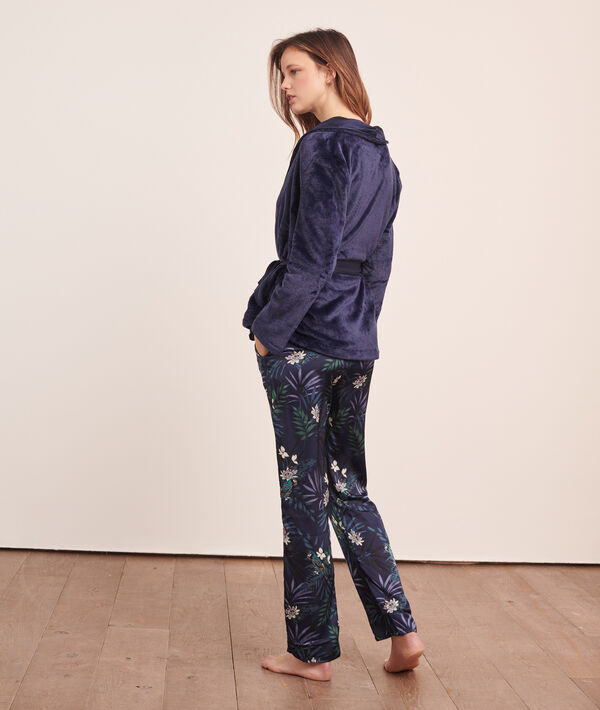 Pijama 3 piezas estampado hojas Pijama 3 piezas estampado hojas;${refinementColor}