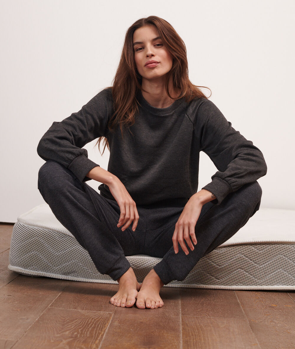 Pantalón pijama antracita.