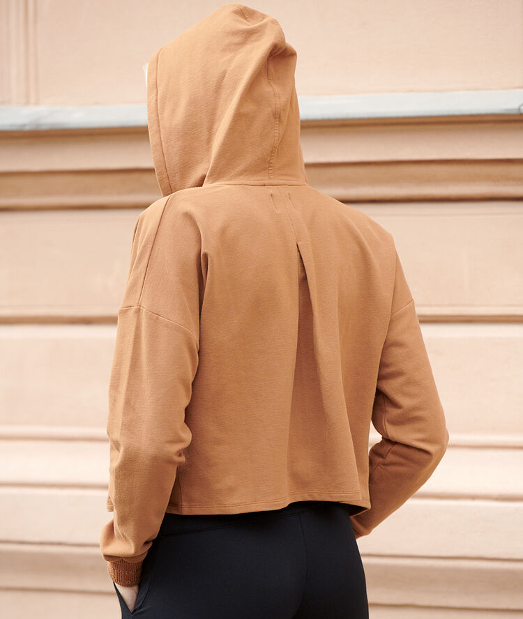 Sudadera corta de algodón marrón.