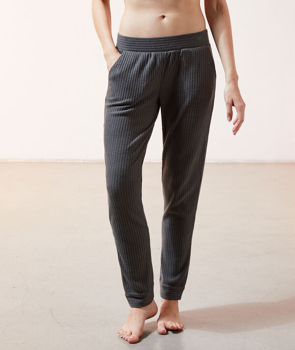 Pantalón canalé Pantalón canalé ;${refinementColor}