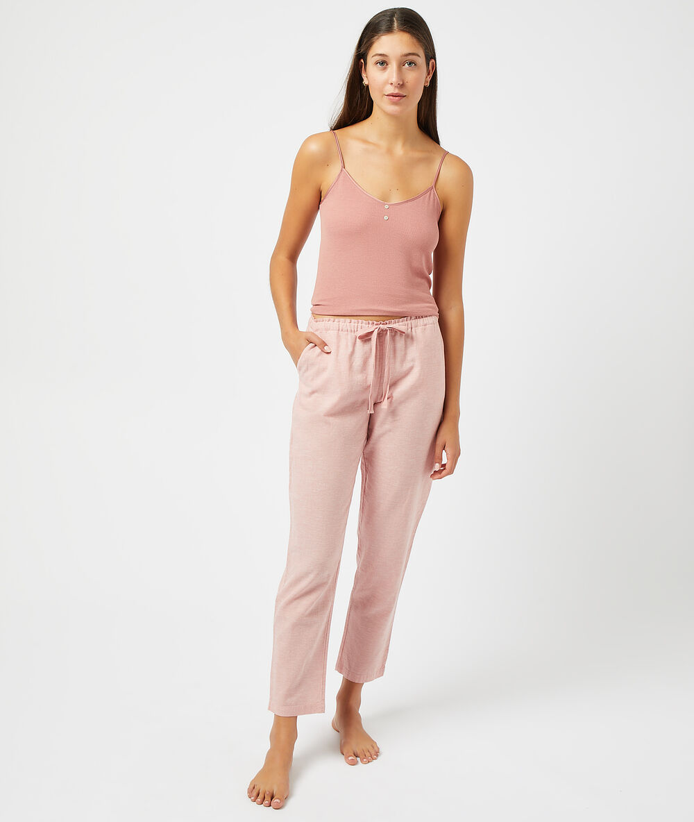 Pantalón anudado cintura rosa.