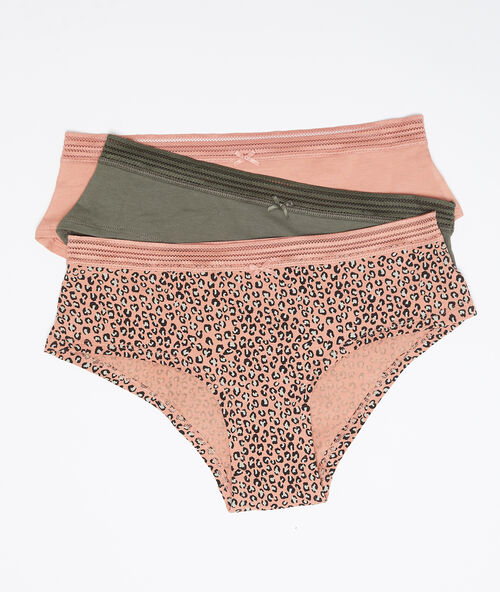 Lote de 3 culotes de algod&oacute;n marr&oacute;n.