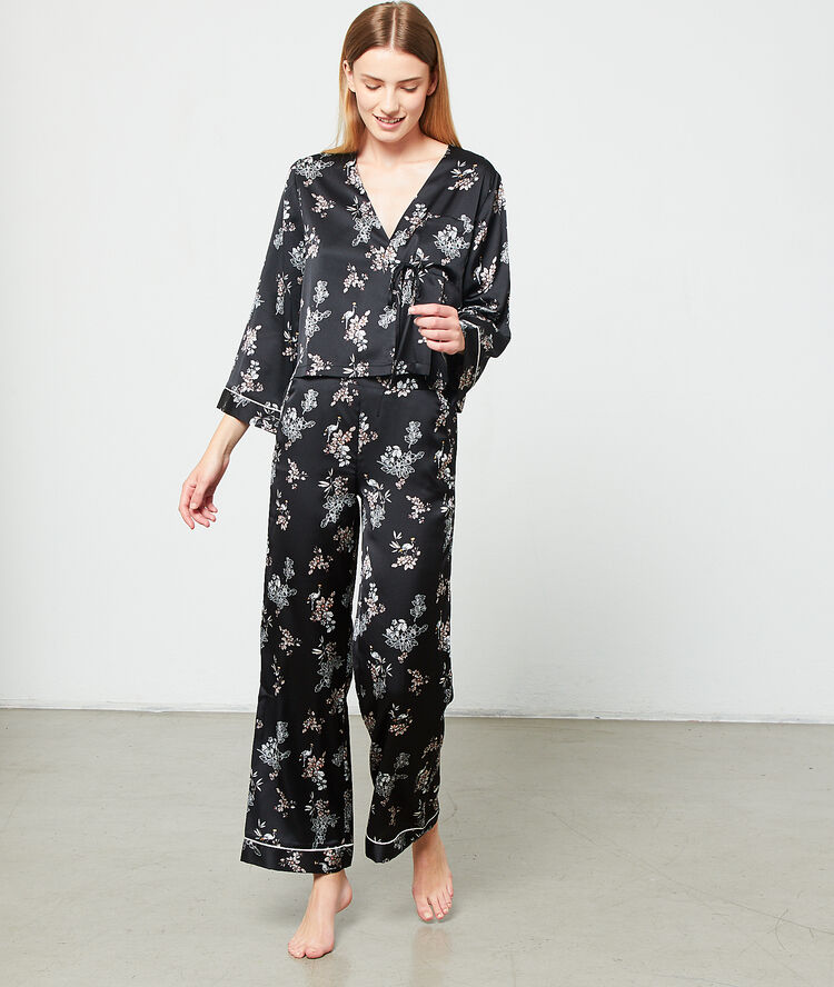 Camisa pijama escote cruzado negro.
