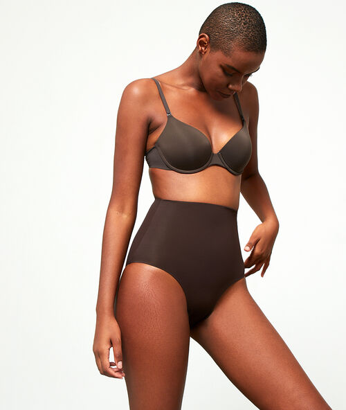 Braguita talle alto moldeadora chocolate.