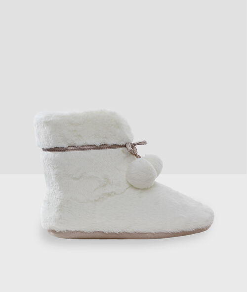 Zapatillas botín con pompones Zapatillas botín con pompones