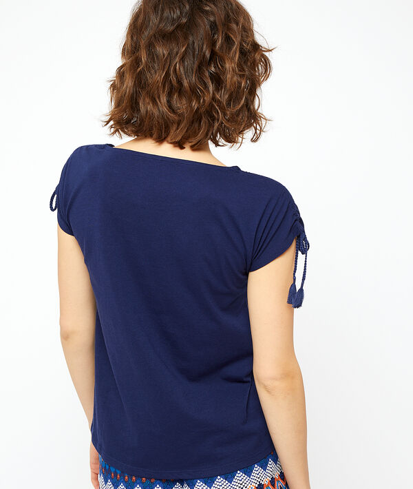 Camiseta motivos étnicos Camiseta motivos étnicos;${refinementColor}
