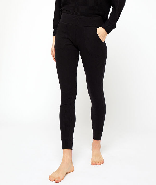 Pantalón tejido canalé Pantalón tejido canalé