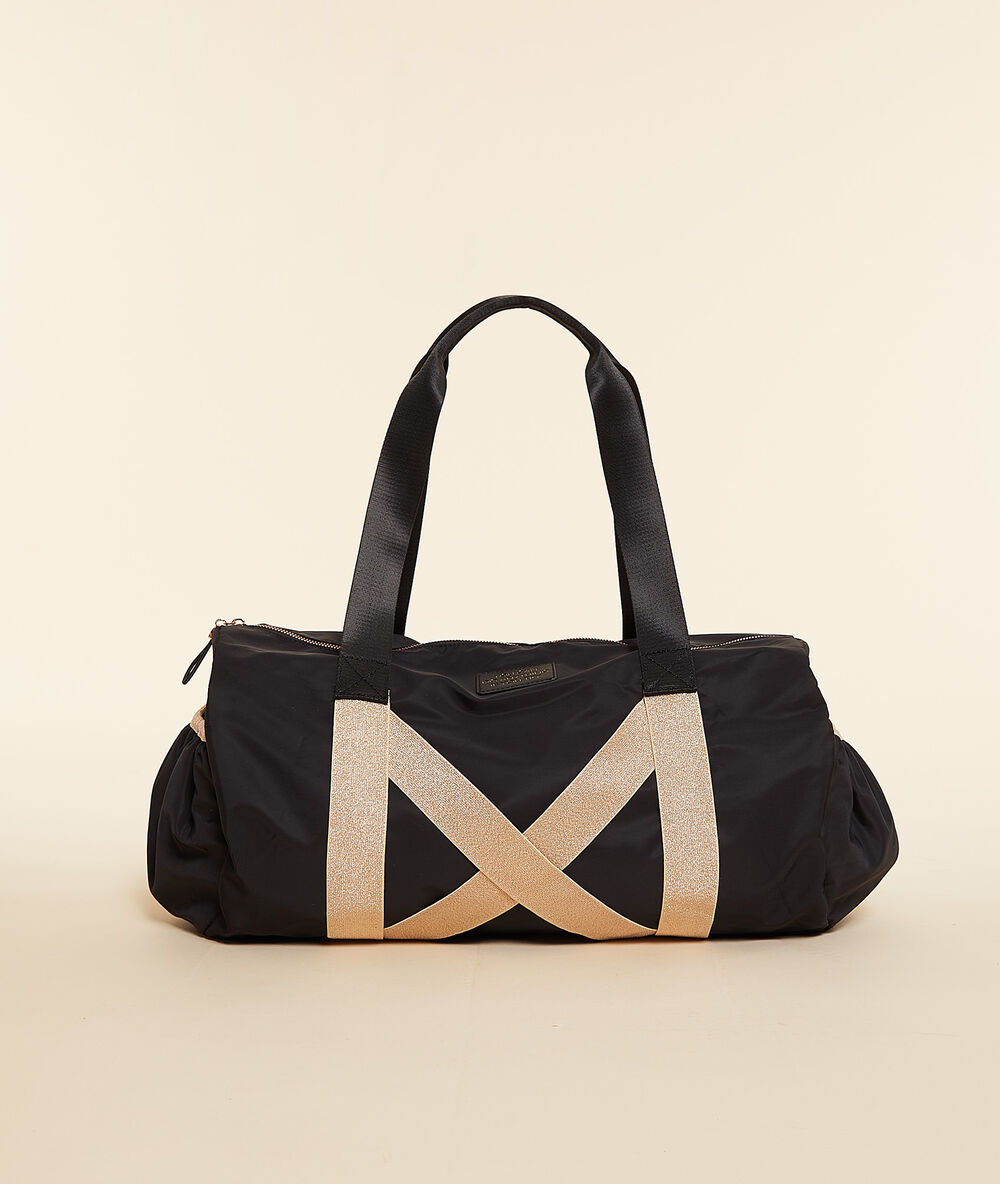 Bolsa deportiva negro.