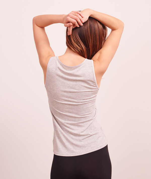 Top de tirantes viscosa Top de tirantes viscosa;${refinementColor}