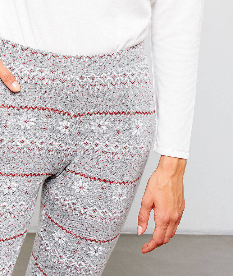 Pantalón estampado motivos invernales c.gris.