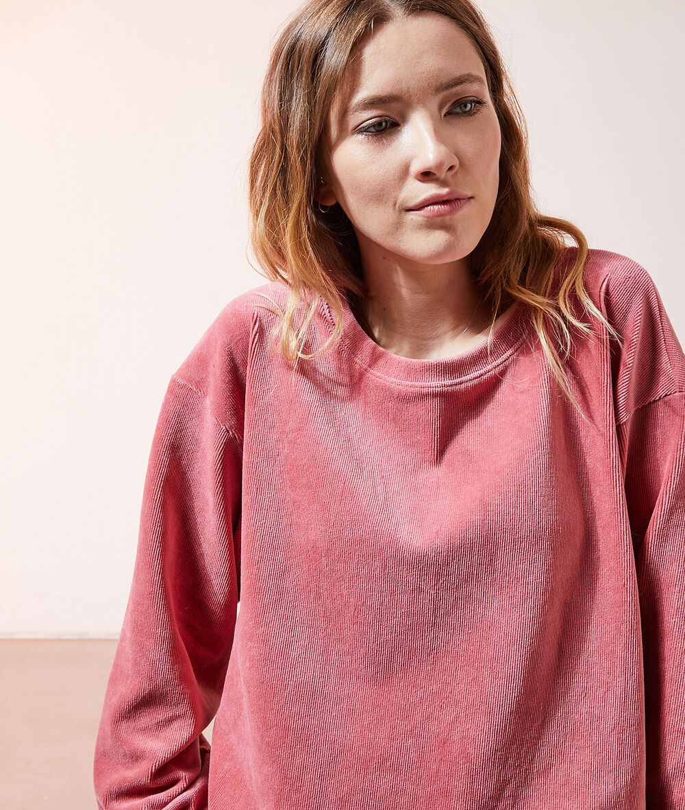 Sudadera manga larga rosa.