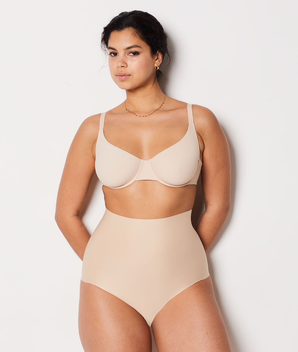 Braguita talle alto, sujeción fuerte c.beige.
