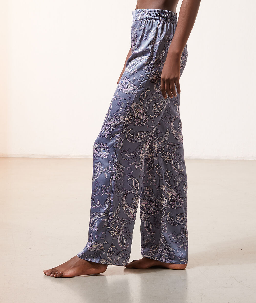 Pantalón de satén estampado azul.