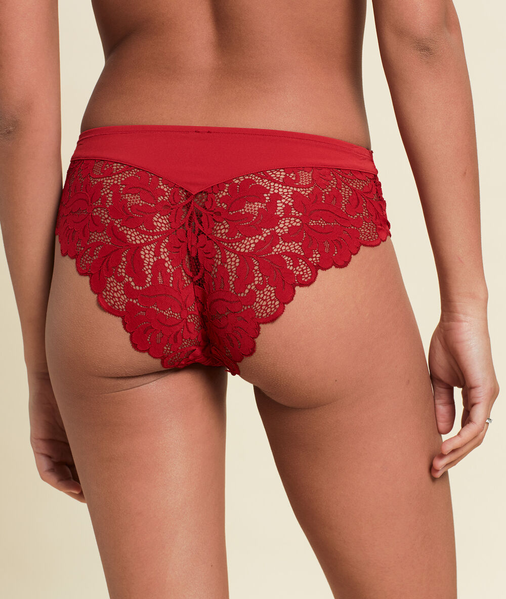 Culote de encaje floral rojo.