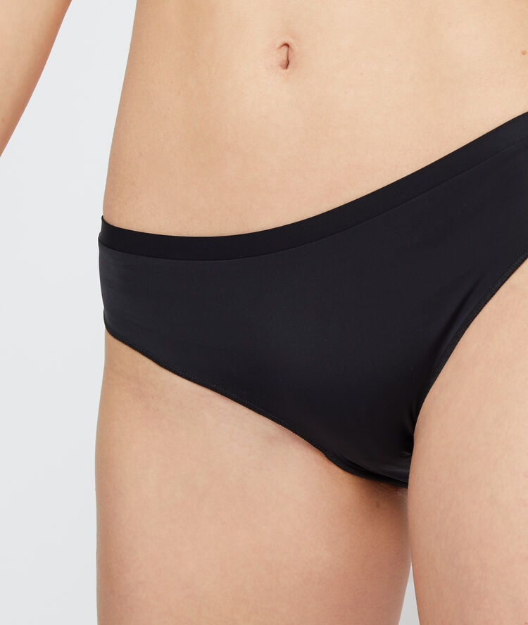 Braguita de microfibra negro.