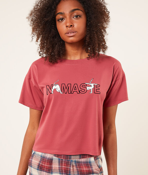 Camiseta manga corta 'namaste' Camiseta manga corta 'namaste';${refinementColor}