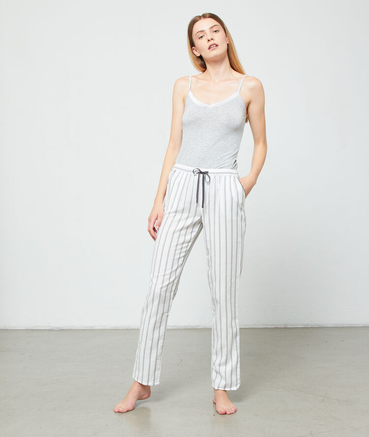 Pantalón estampado de rayas c.gris.