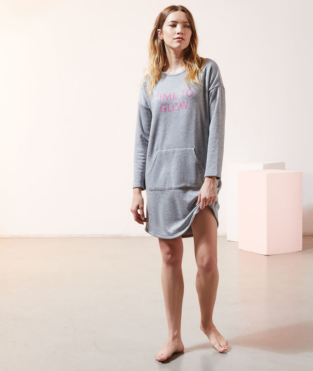 Chemise de nuit "time to glow" gris.