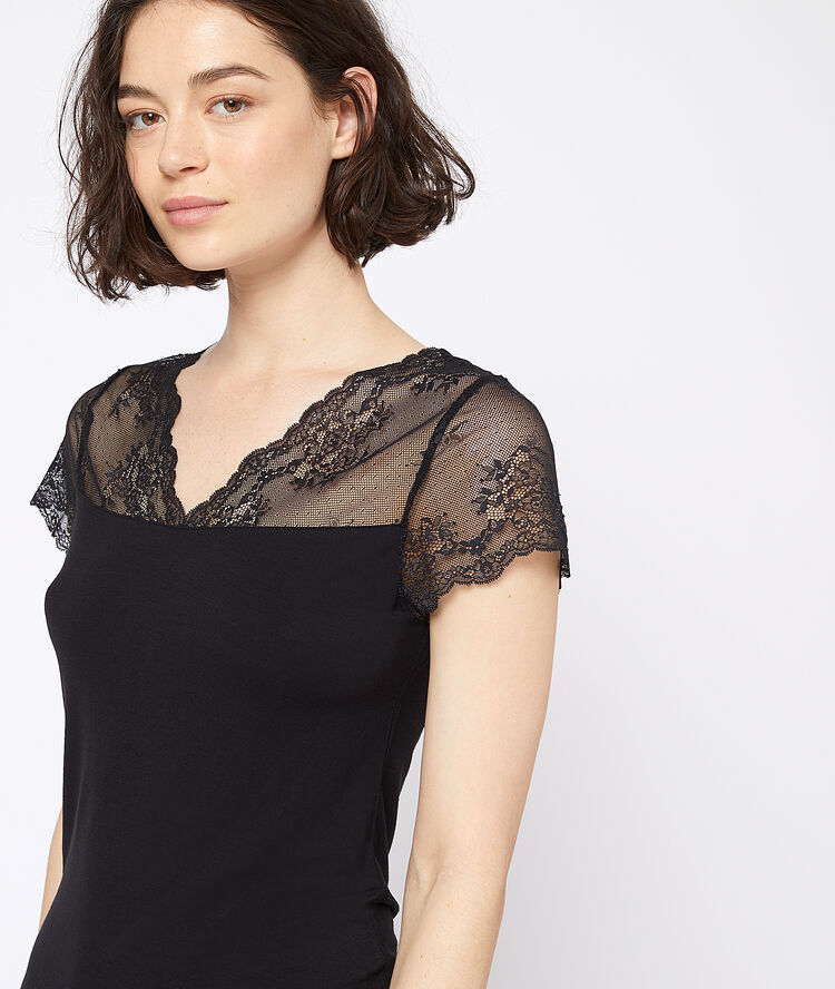 Camisón escote en v encaje gráfico negro.