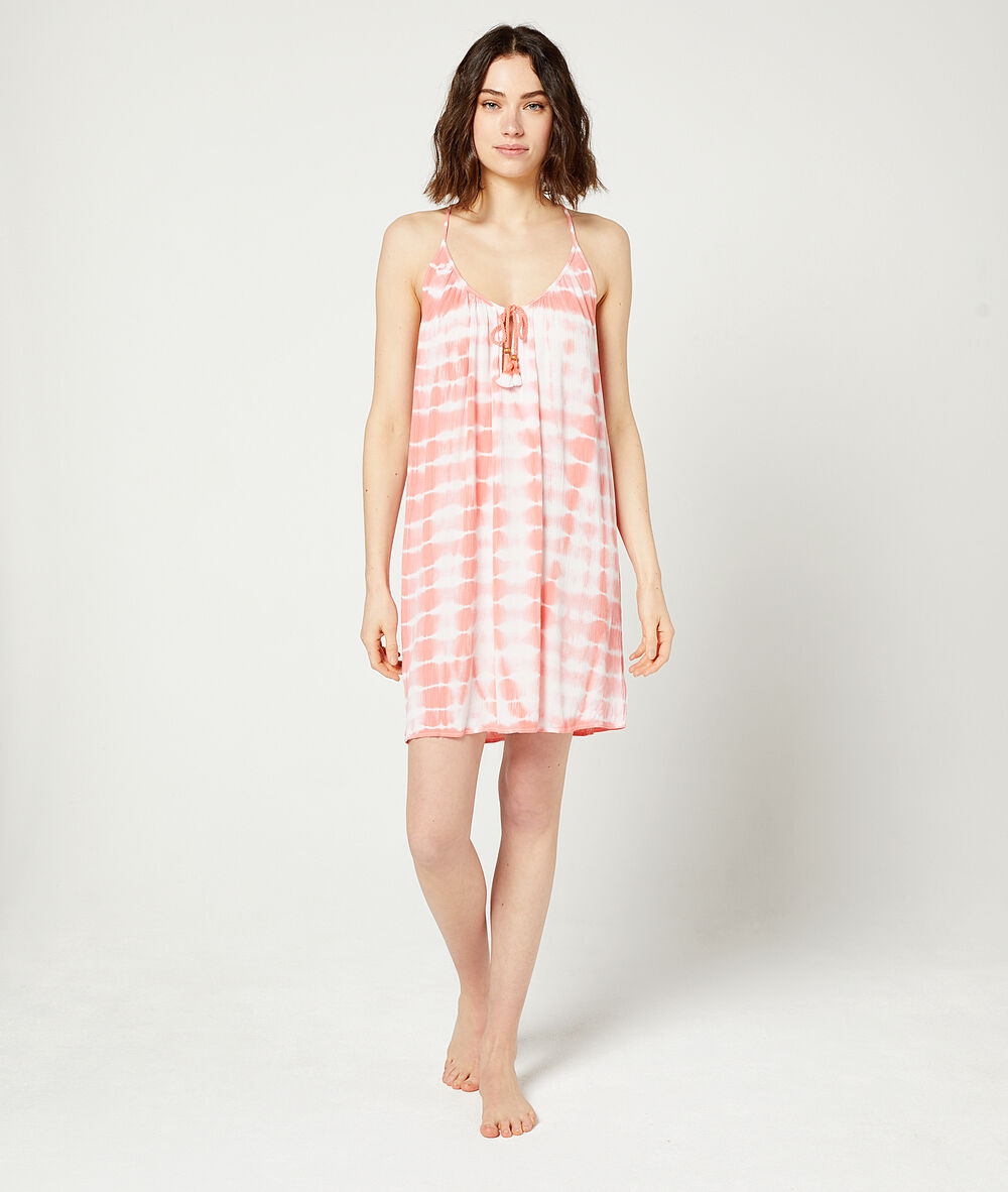 Camisón estampado tie-dye coral.