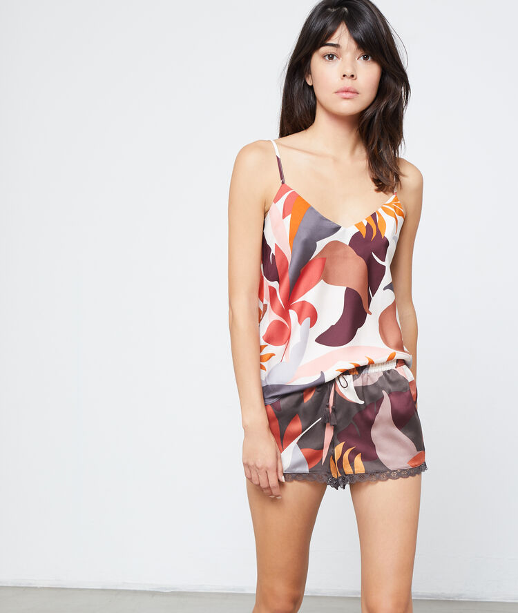 Top estampado hojas multicolor.