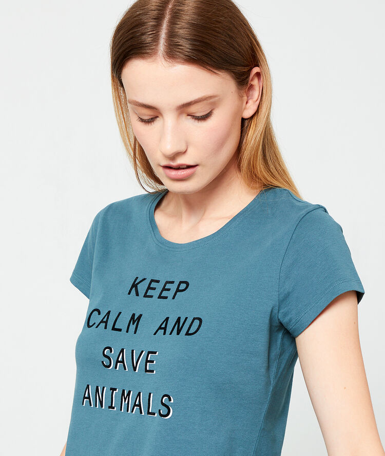 Camiseta manga corta de algodón azul.