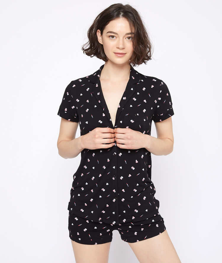 Camisa pijama estampado maquillaje negro.