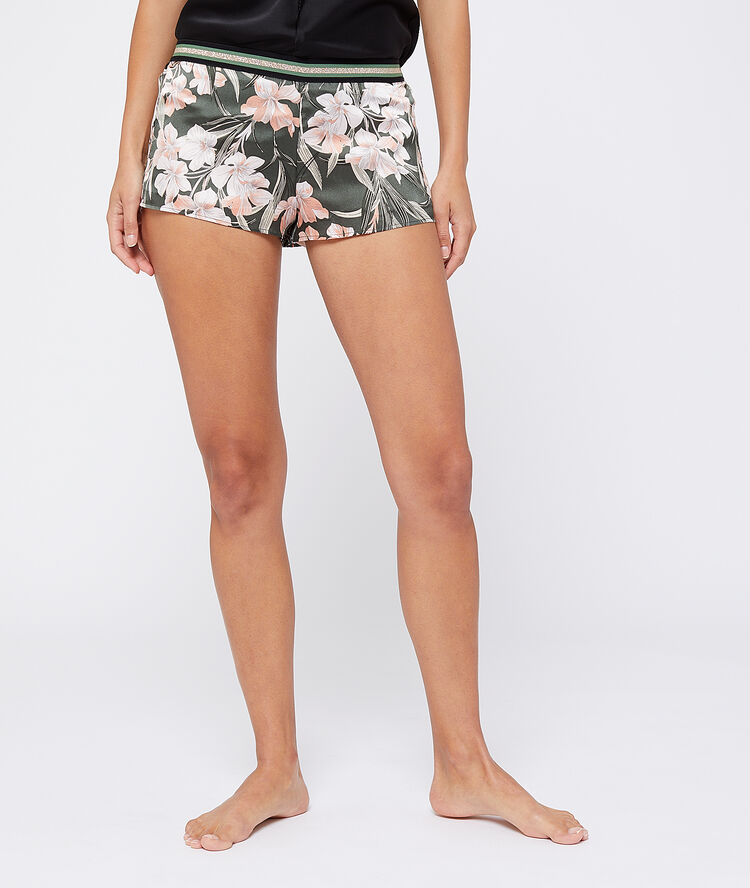 Pantalón corto estampado floral caqui.