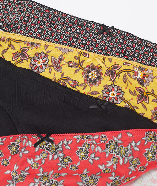 Lote de 4 braguitas estampadas de algodón rojo.