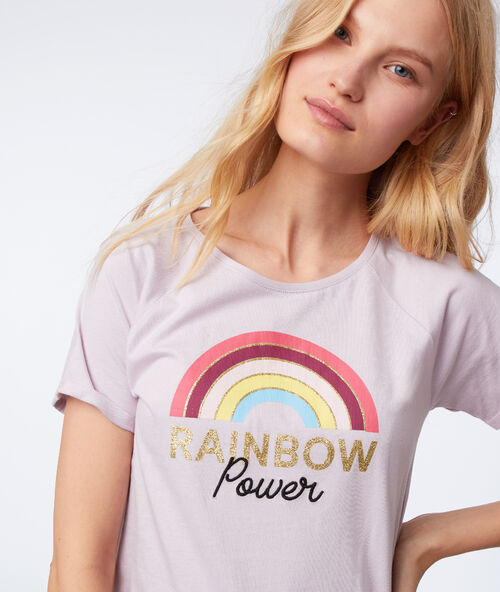 Camisón 'rainbow power' morado claro.