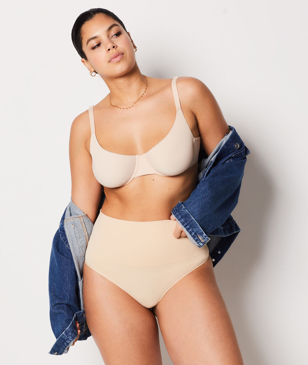 Tanga de talle alto. sujeción media c.beige.