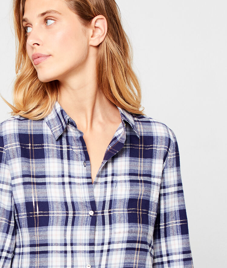 Camisón estampado de cuadros azul.
