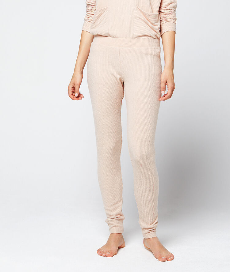 Pantalón acanalado rosa.