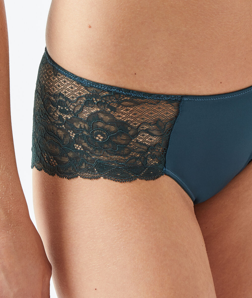 Culote de encaje y microfibra verde.