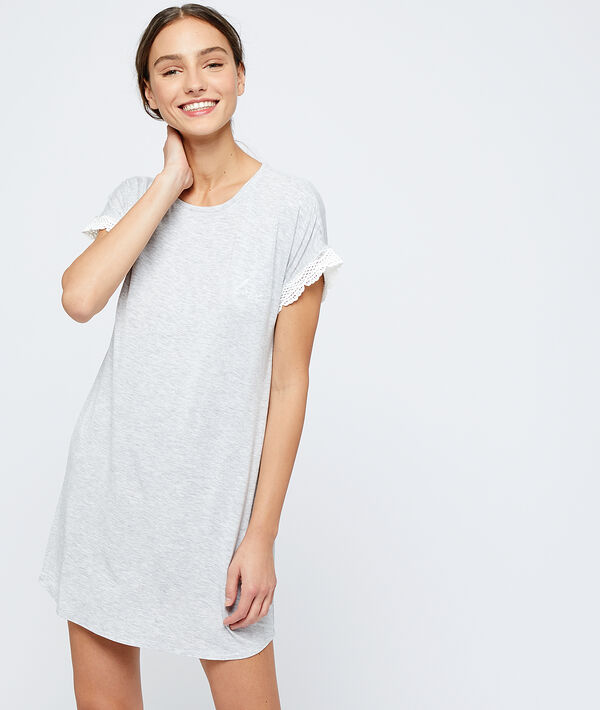 Camisón de viscosa y encaje Camisón de viscosa y encaje;${refinementColor}