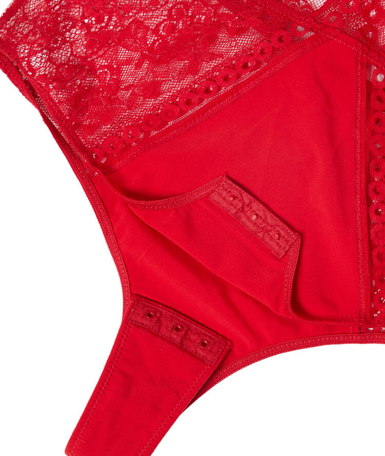 Body de encaje y microfibra, tirantes cruzados rojo.