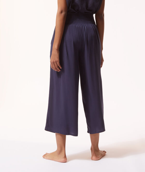 Pantalón 7/8 con lazada Pantalón 7/8 con lazada;${refinementColor}