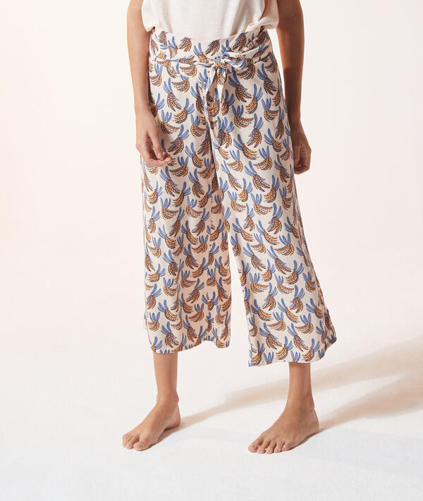 Pantalón 7/8 estampado tropical Pantalón 7/8 estampado tropical;${refinementColor}