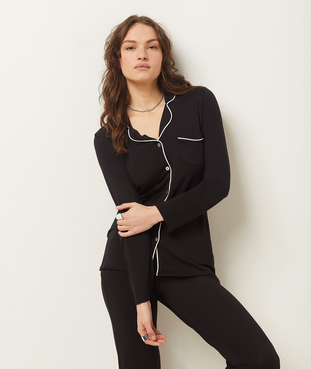 Camisa pijama negro.