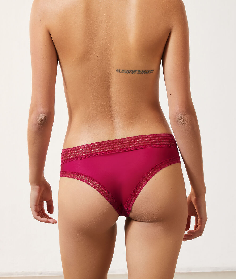 Braguita brasileña dos texturas fucsia.