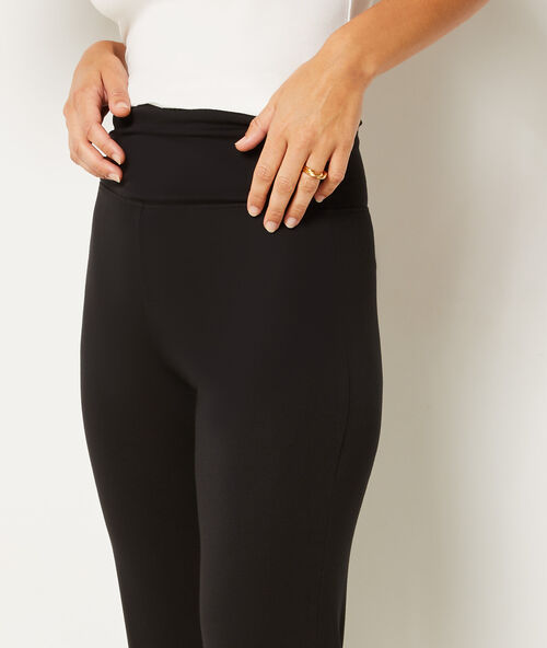 Pantalón largo de viscosa negro.