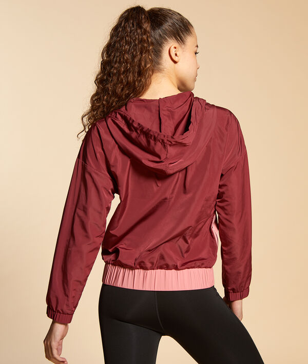 Chaqueta deportiva con capucha Chaqueta deportiva con capucha;${refinementColor}