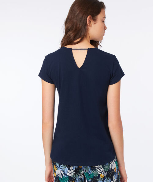 Camiseta con mensaje marino.