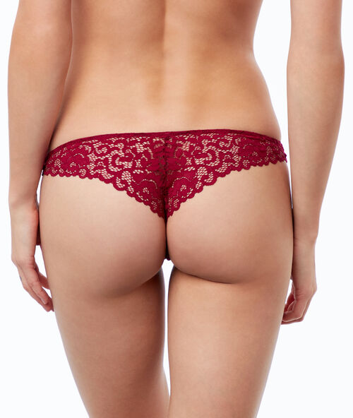 Tanga de encaje ciruela.
