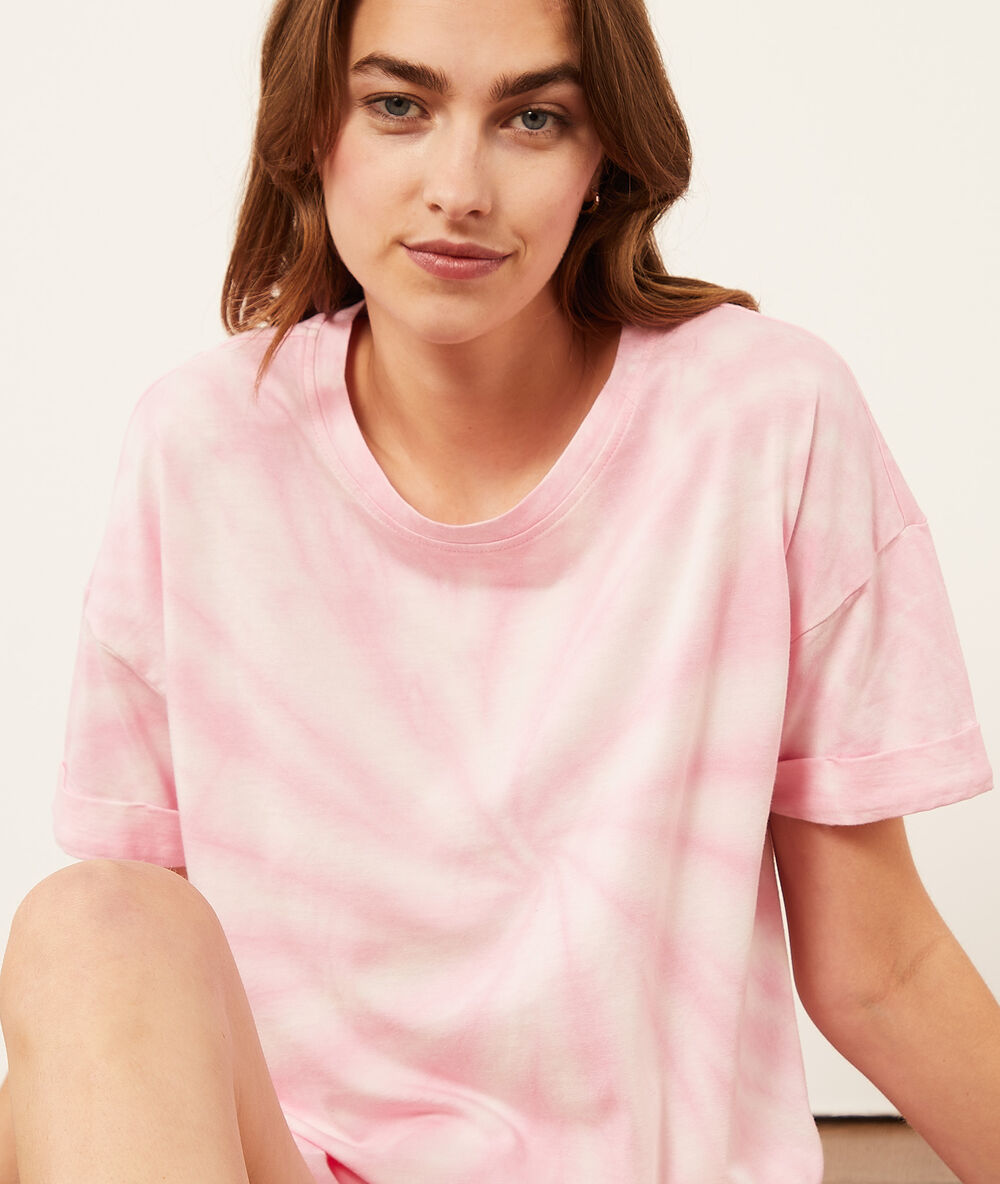 Camiseta manga corta tie-dye fucsia.