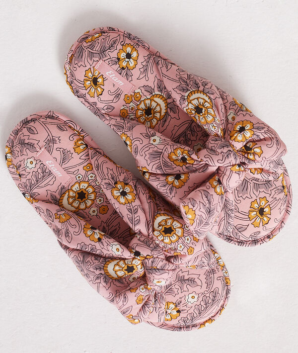 Zapatillas tipo chancla estampadas Zapatillas tipo chancla estampadas;${refinementColor}