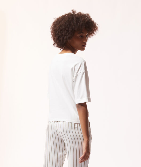 Camiseta 'focus on the good' Camiseta 'focus on the good';${refinementColor}