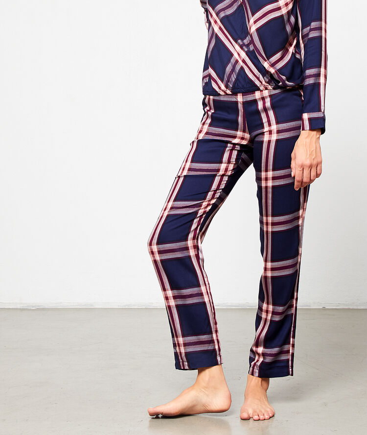 Pantalón estampado de cuadros azul.