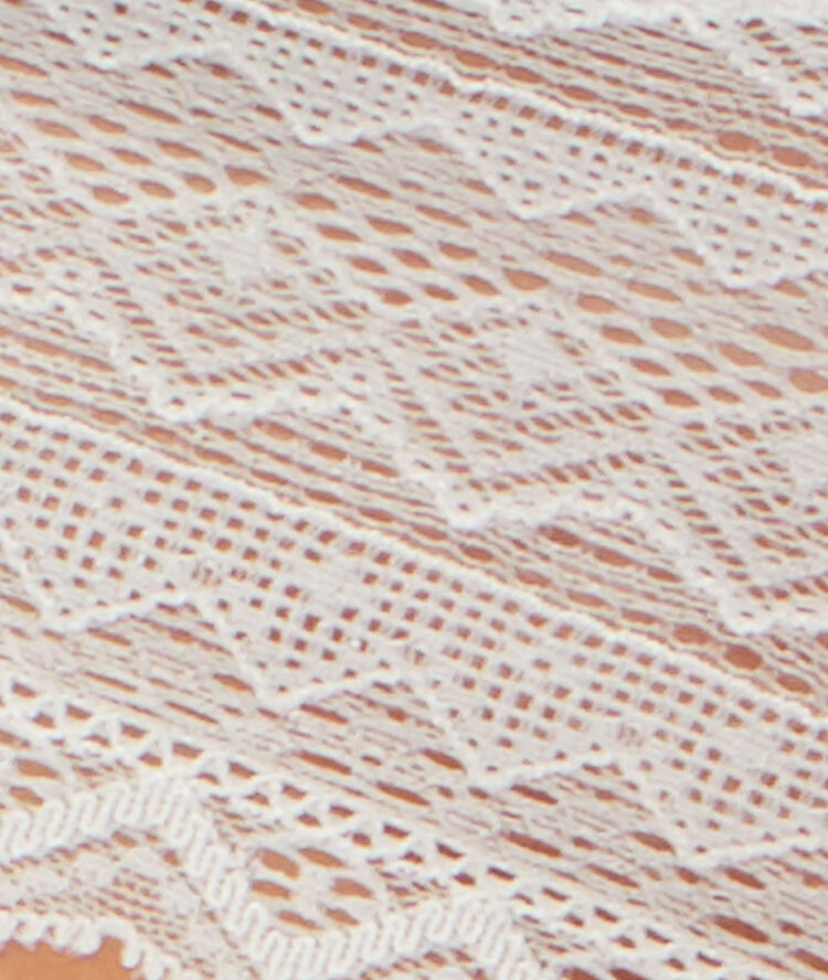 Culote de encaje crudo.