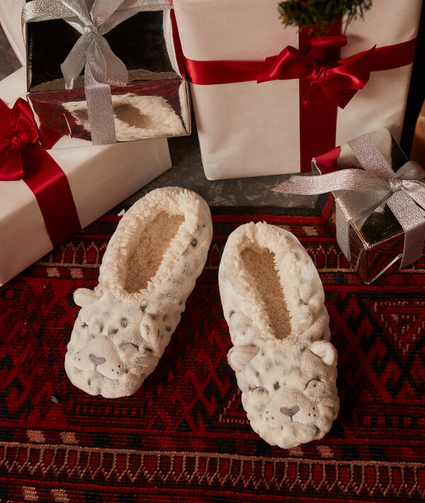 Zapatillas destalonadas motivos pantera Zapatillas destalonadas motivos pantera
